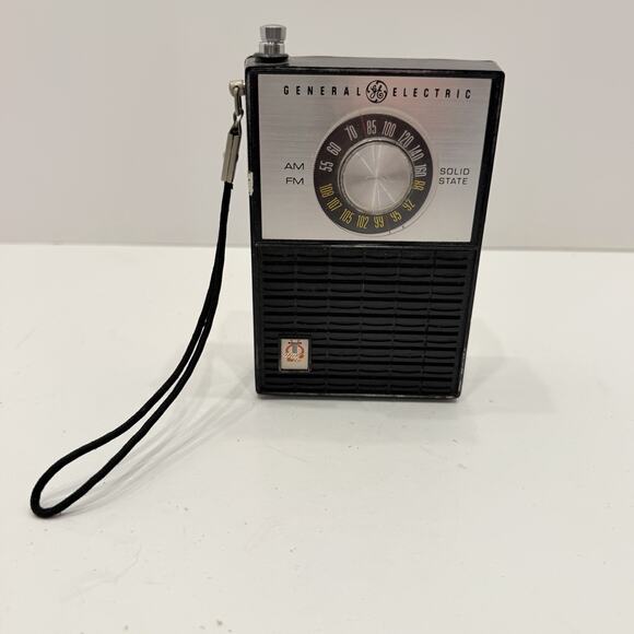GE Other - Vintage GE Solid State AM/FM Transistor Radio Parts Only